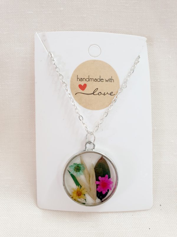 Pendant With Flowers - round - Image 3